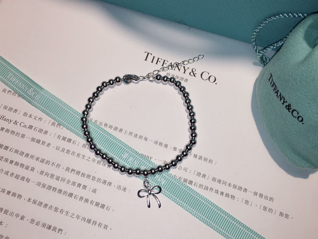 Tiff Bow Charm Bead Bracelet
