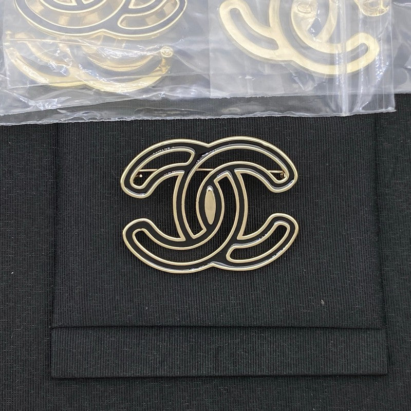 CC Black Hollow Gold Brooch