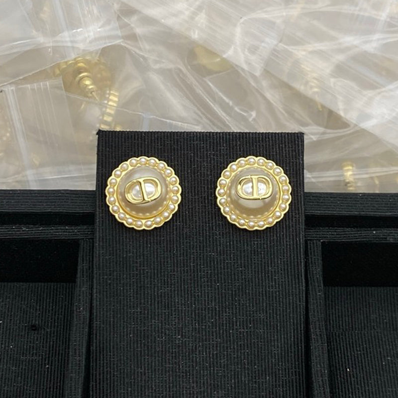 CD Pearl Round Earrings
