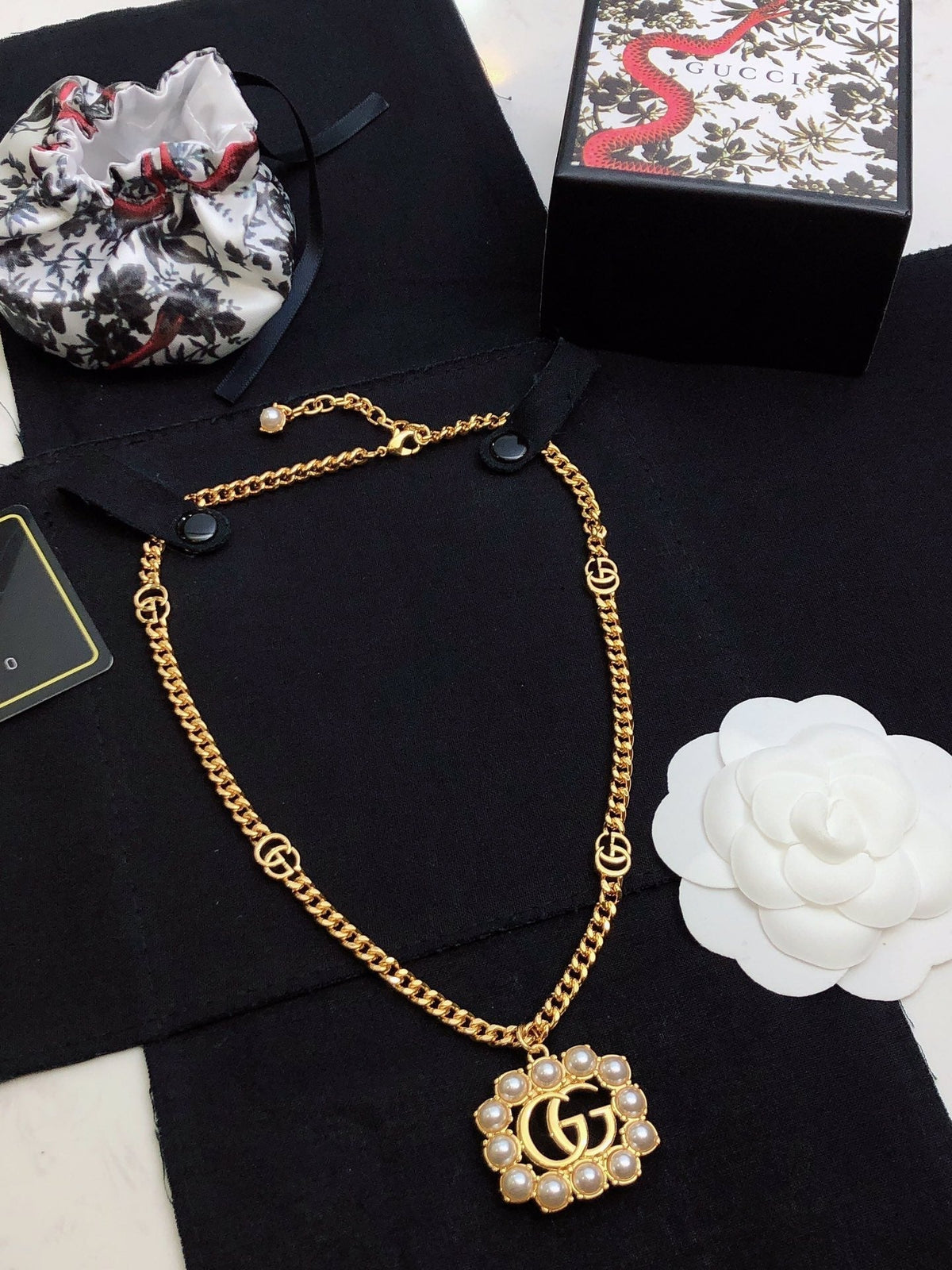 GG Pearl GG Necklace
