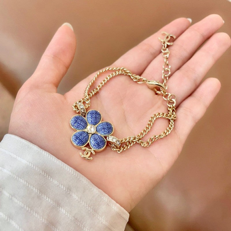 CC Vintage Blue Flower Gold Chain Bracelet