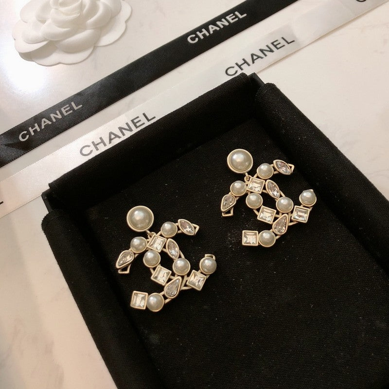 CC Pearl Gold Earrings