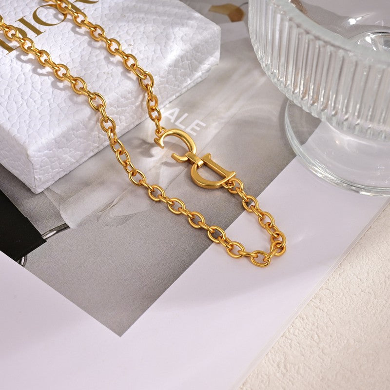 CD 30 Montaigne Gold Chain Necklace