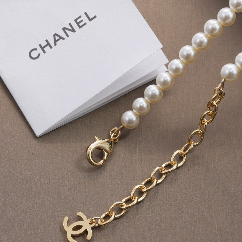 CC 26C Crystal Long Necklace