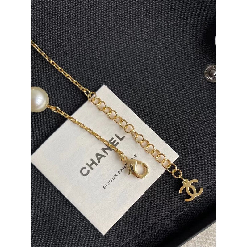 CC 26P Pearl & Gold Chain Necklace