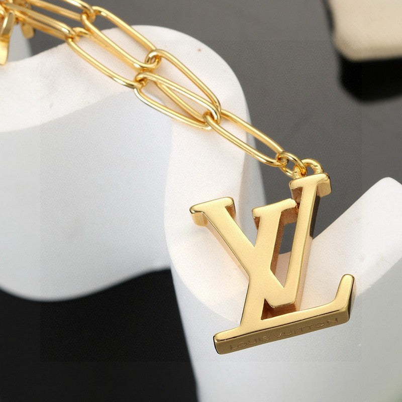 Louis Pink Crystal Necklace