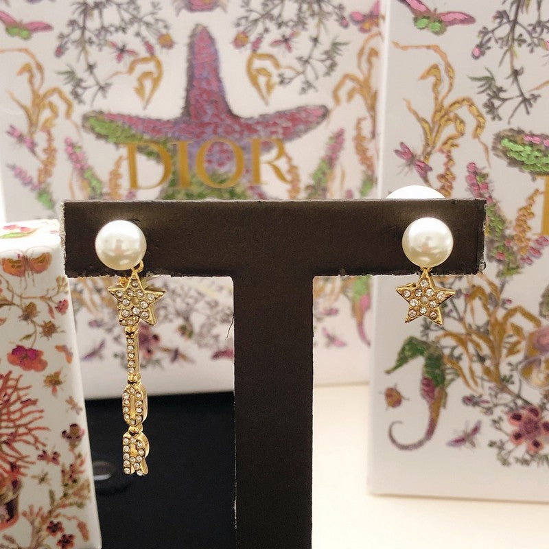 CD Tribales Star Pearl Earrings