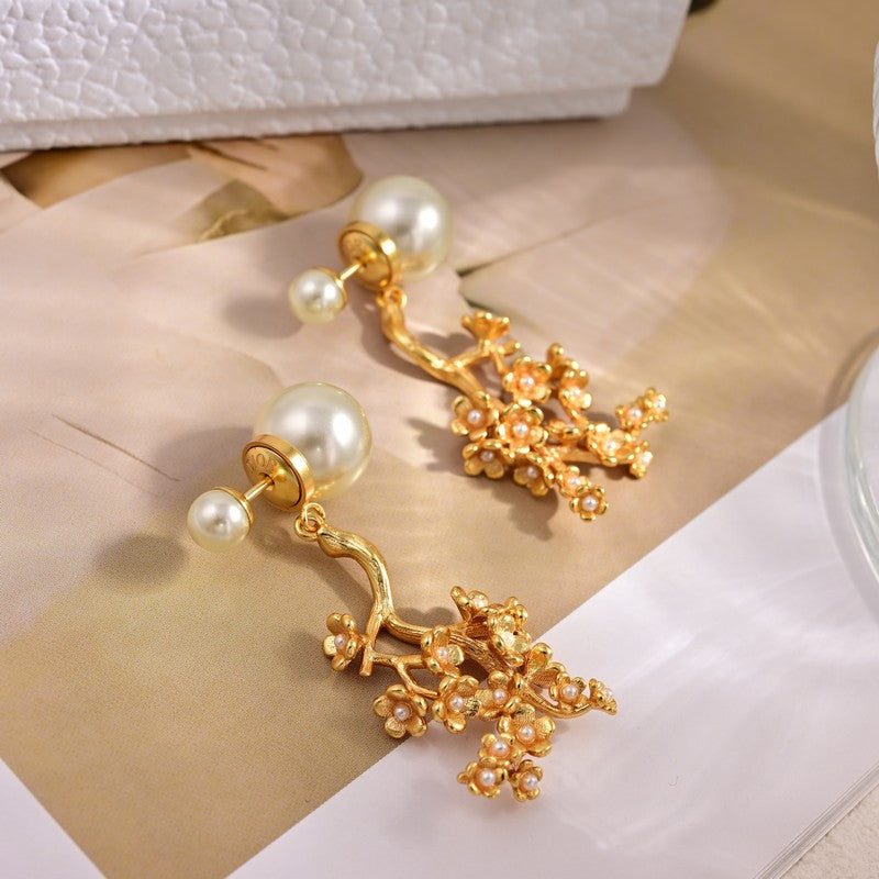 CD Tribales Tree Clip Earrings