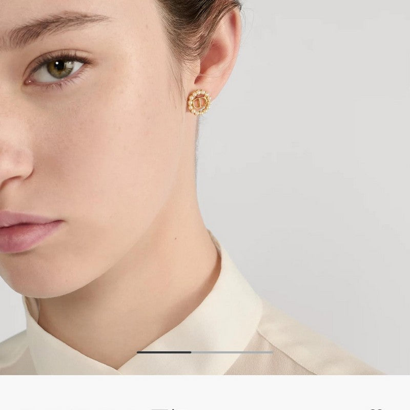 CD Pearl Earrings