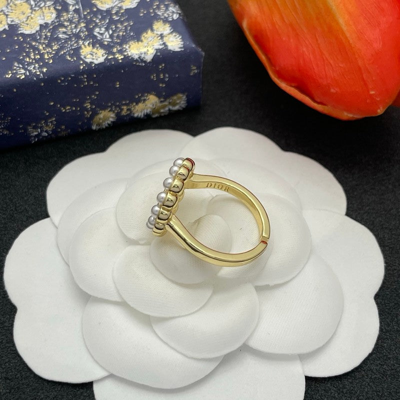 CD Pearl Ring