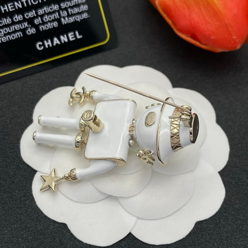 CC Robot Gabrielle Doll White Brooch