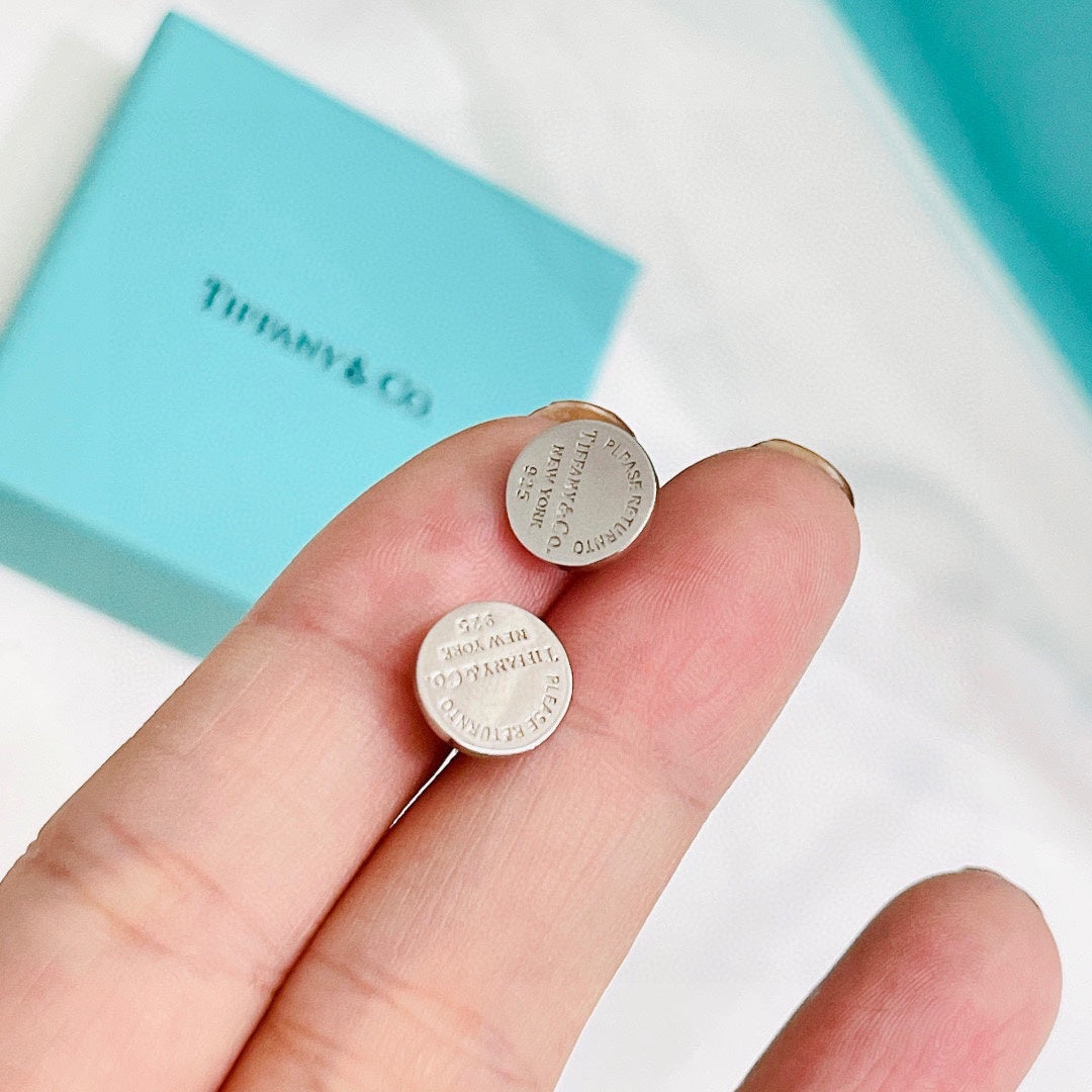 Tiff Circle Stud Earrings