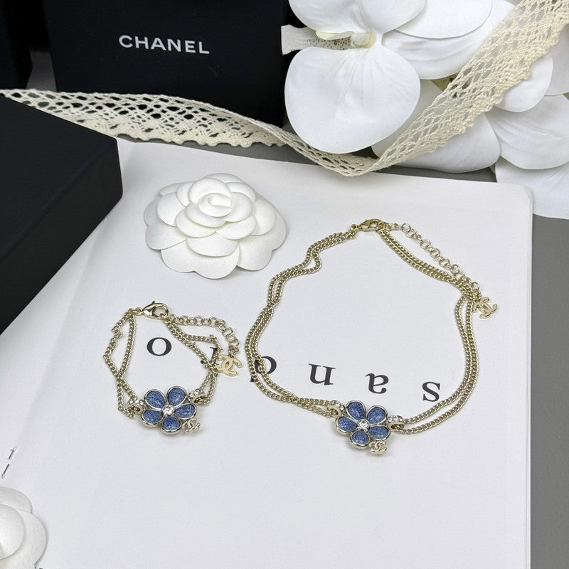 CC 26C Blue Flower Diamond Bracelet
