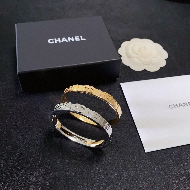 CC Letter Gold Bracelet