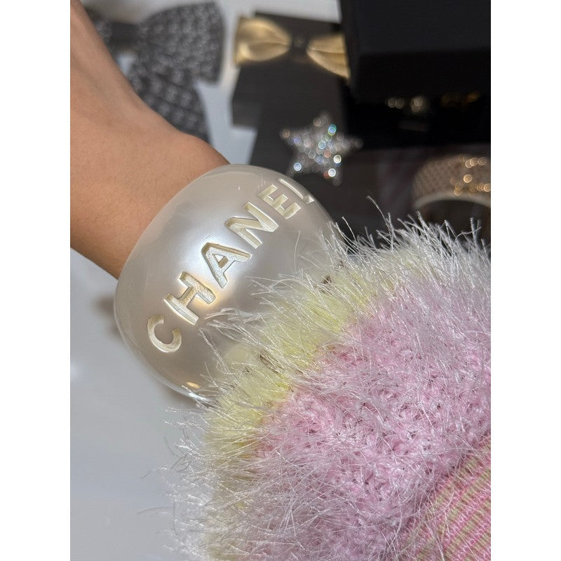 CC 25P Resin Cuff Bracelet