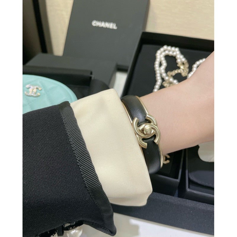 CC Black Leather Gold Bracelet