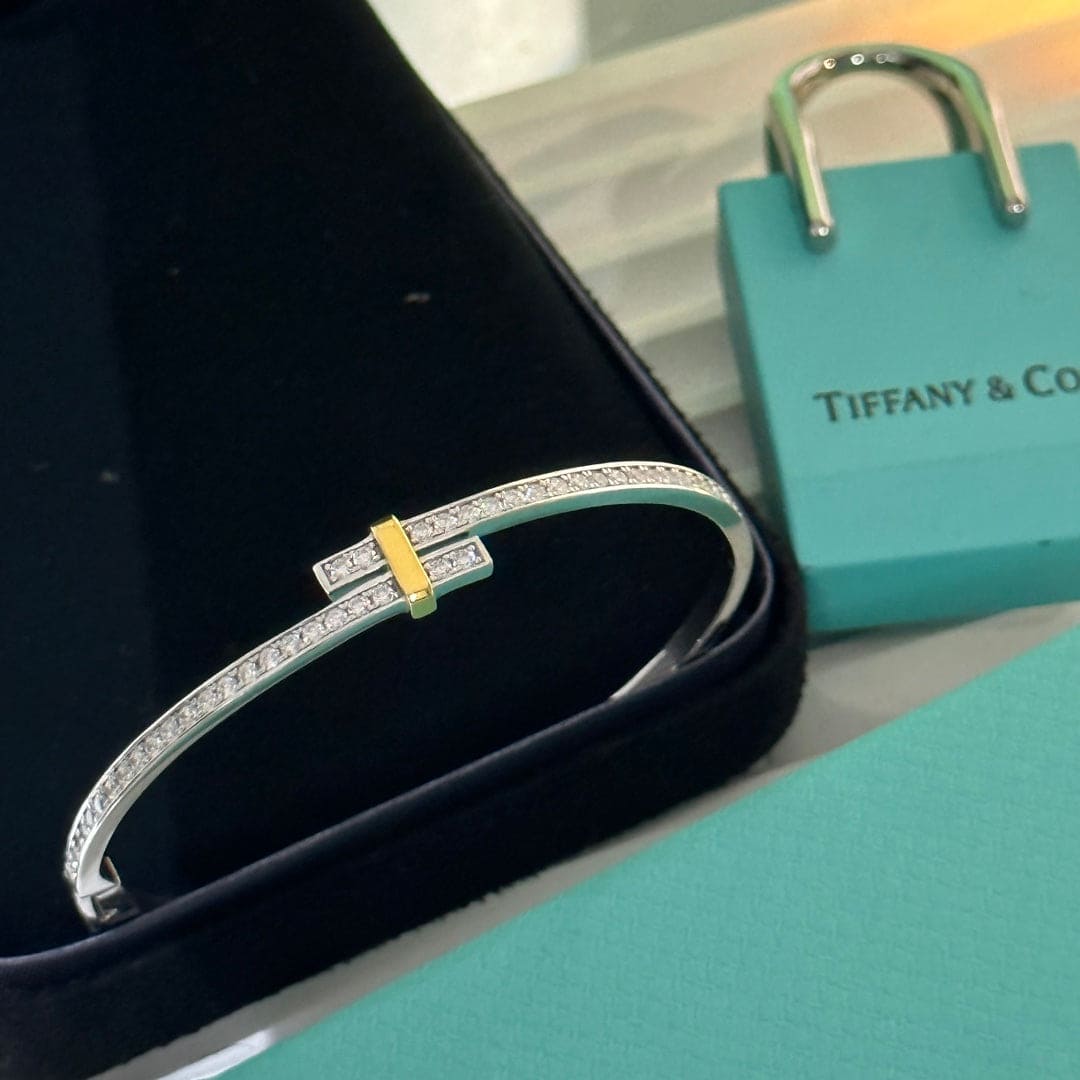 Tiff Edge Hinged Bypass Bangle Bracelet
