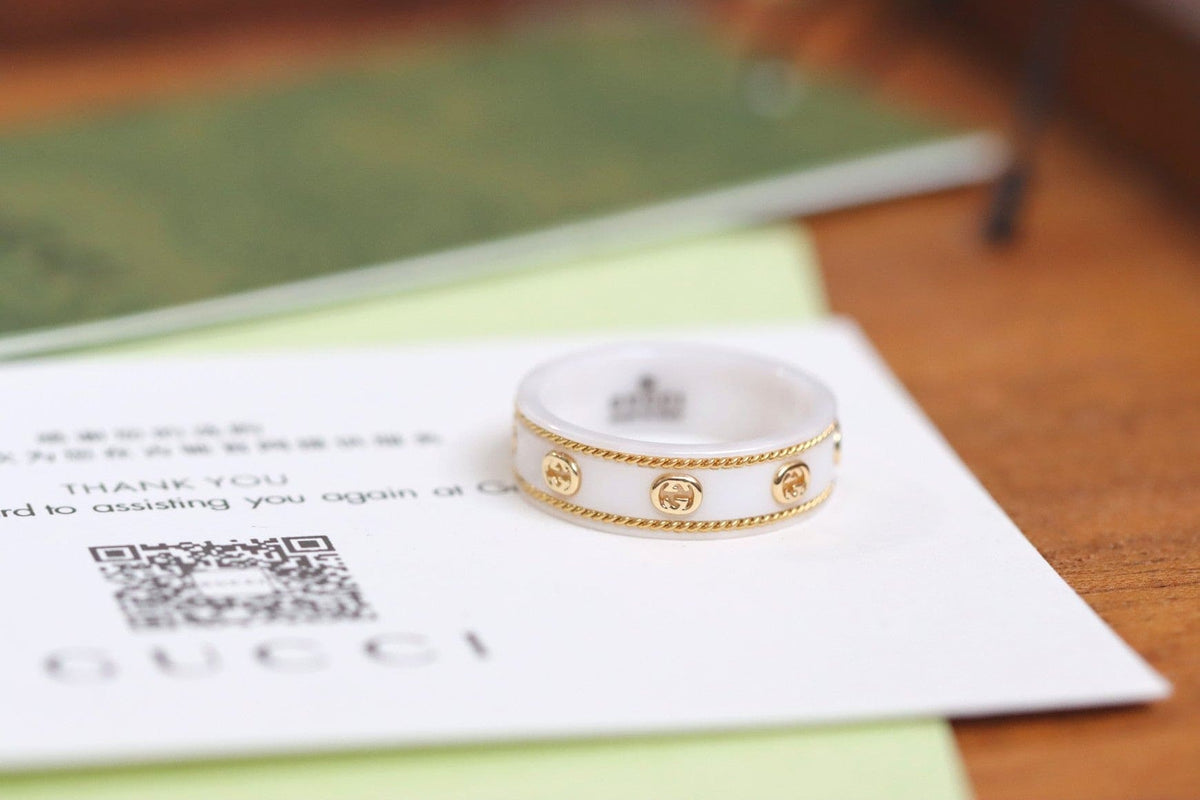 GG Interlocking G Icon White Zirconia Ring