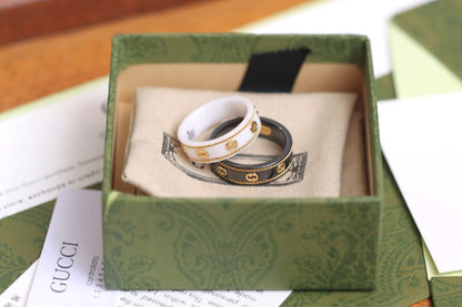 GG Interlocking G Icon Black Corundum Ring