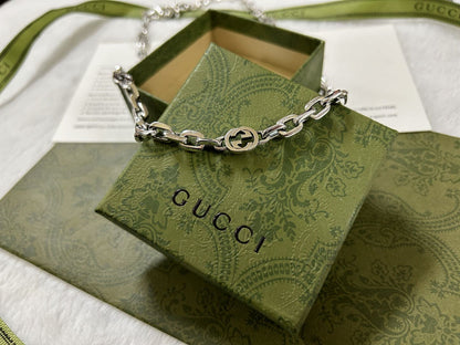 GG Interlocking G Chain Necklace