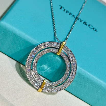 Tiff Edge Circle Diamond Pendant Necklace