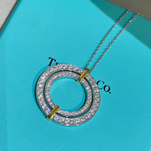 Tiff Edge Circle Diamond Pendant Necklace
