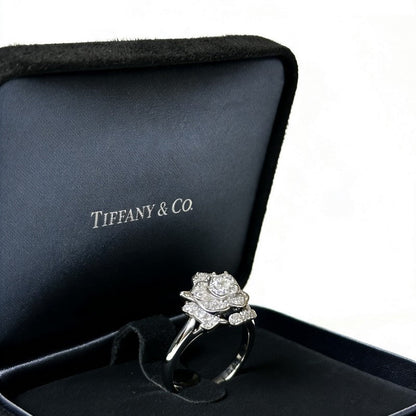 T Flower Diamond Ring