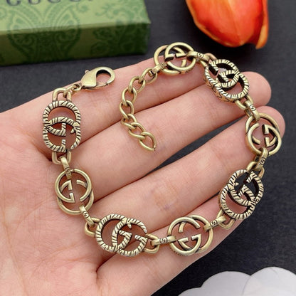 GG Interlocking G Twist Gold Bracelet