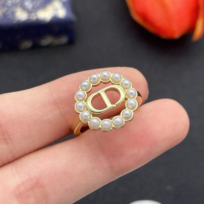 CD Pearl Ring