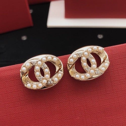 CC Oval Diamond Gold Earrings