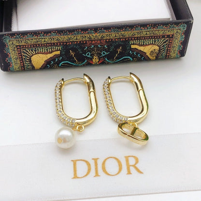 CD D-Fusion Pearl Earrings