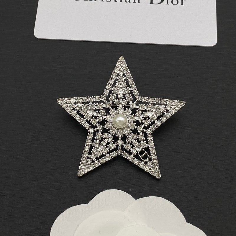 CD Star Diamond Gold Brooch