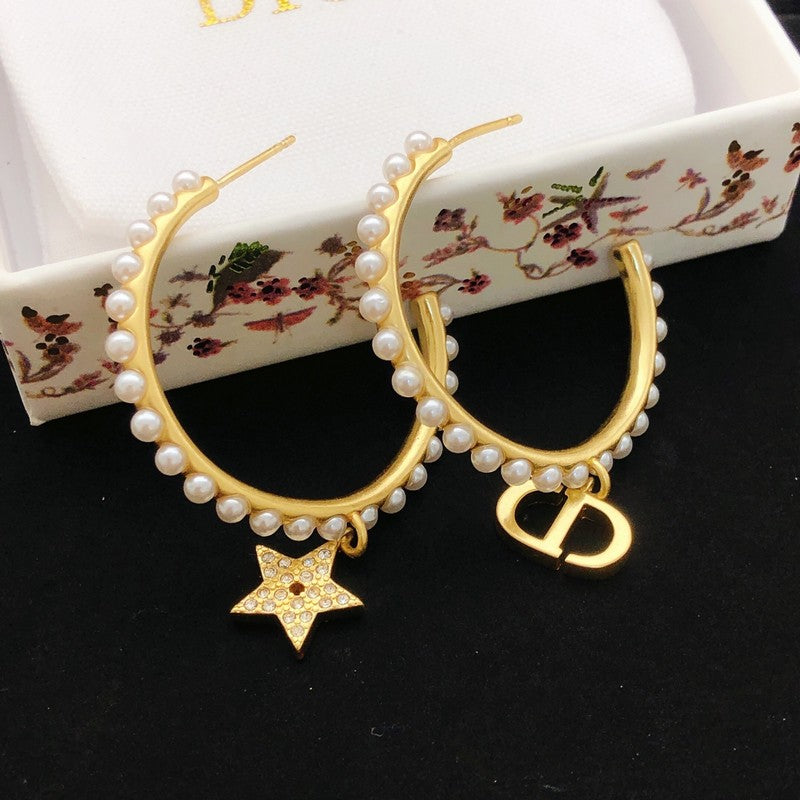 CD Tribales Moon & Star Pearl Earrings