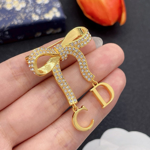 CD Bow Tie Diamond Gold Brooch