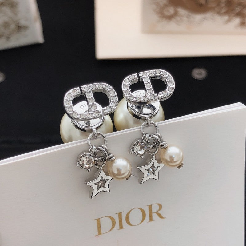 CD Tribales Star Pearl Earrings