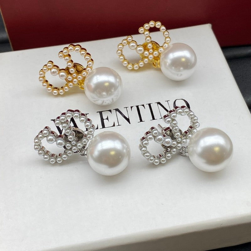 Vlogo Pearl Gold Earrings