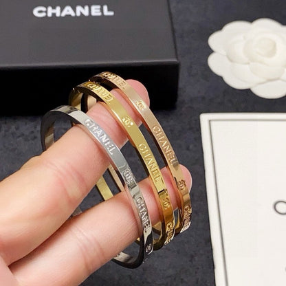 CC Thin Gold Bracelet