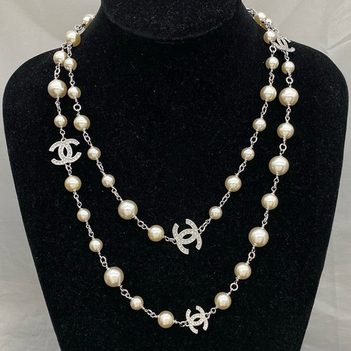 CC Pearl Long Necklace
