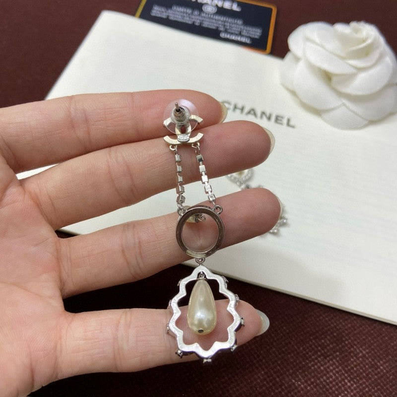 CC Pearl & Gold Tassel Earrings