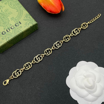 GG Interlocking G Twist Gold Bracelet