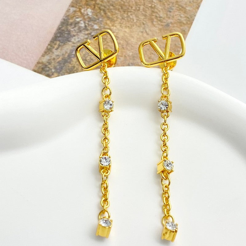 Vlogo Long Pearl Earrings