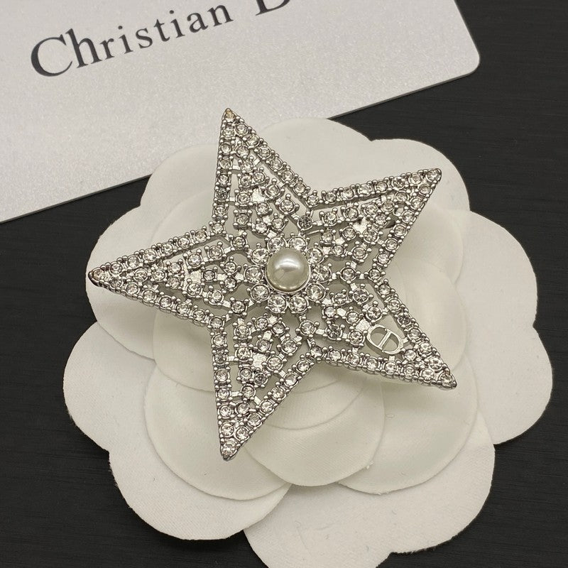 CD Star Diamond Gold Brooch