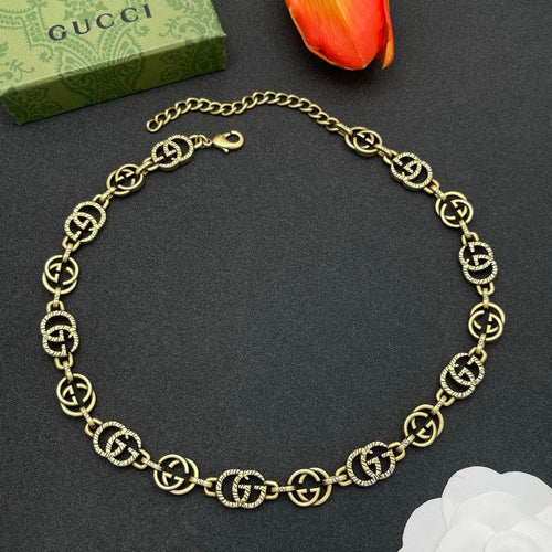 GG Interlocking G Twist Gold Necklace