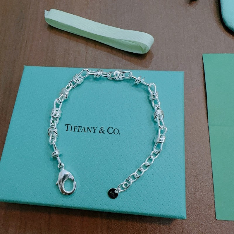 Return to Tiffany Lock Bracelet