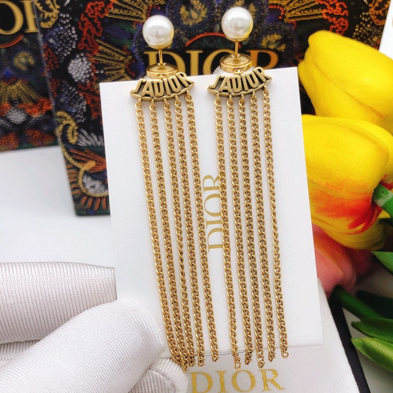 CD Pearl Tassel Long Earrings