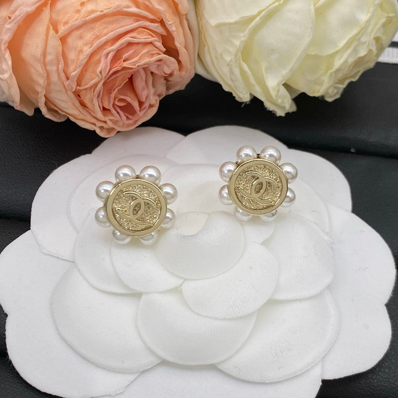 CC Round Pearl Earrings