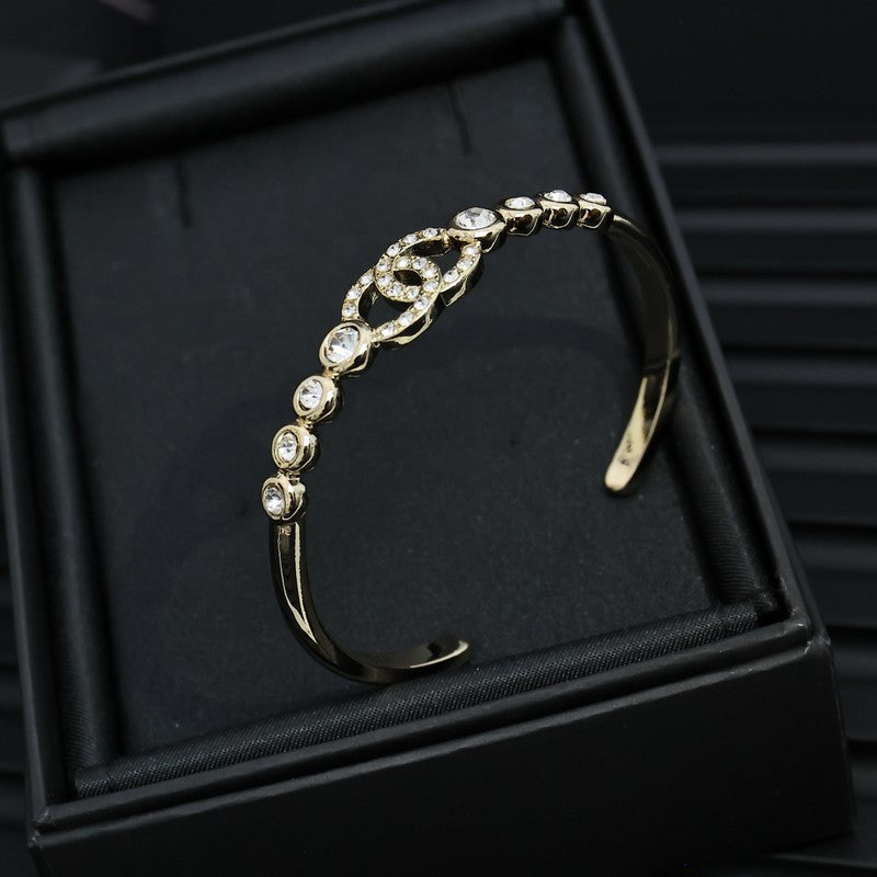 CC 25P Diamond Logo Bracelet