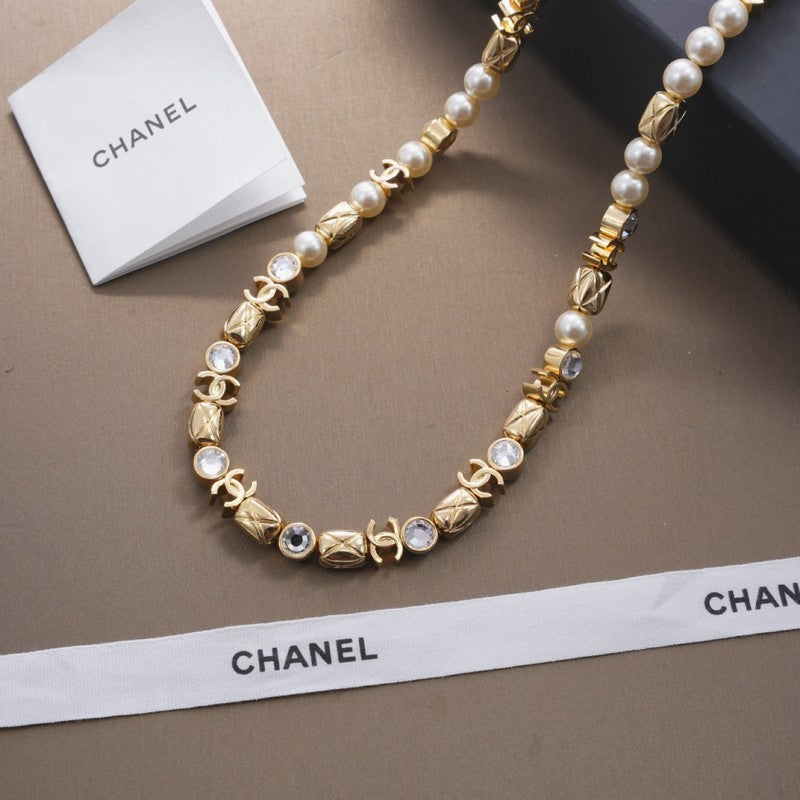 CC 26C Crystal Long Necklace