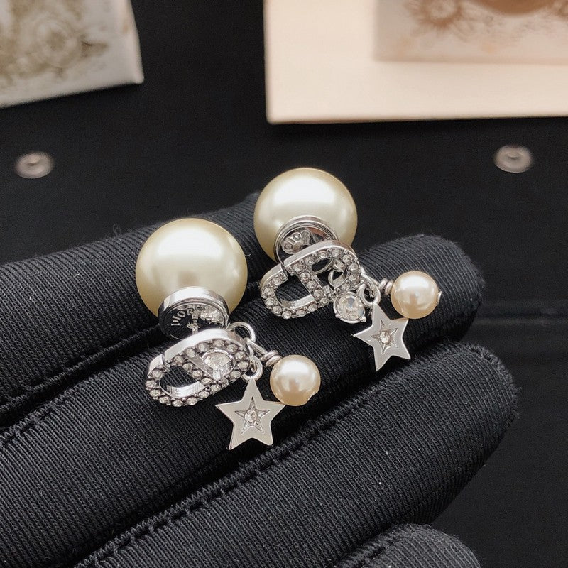 CD Tribales Star Pearl Earrings