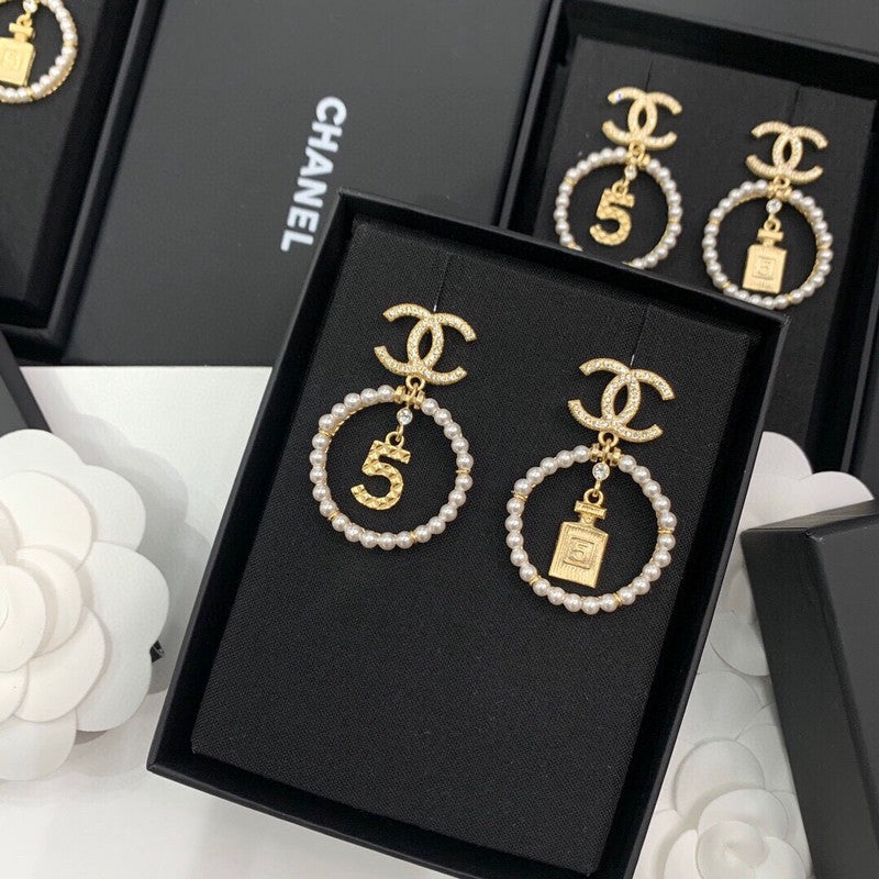CC N.5 Pearl Big Earrings